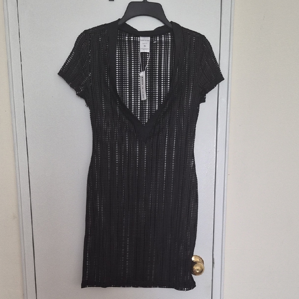 Waves To Coast Black Crocheted Short Sleeve Beach Coverup Size M